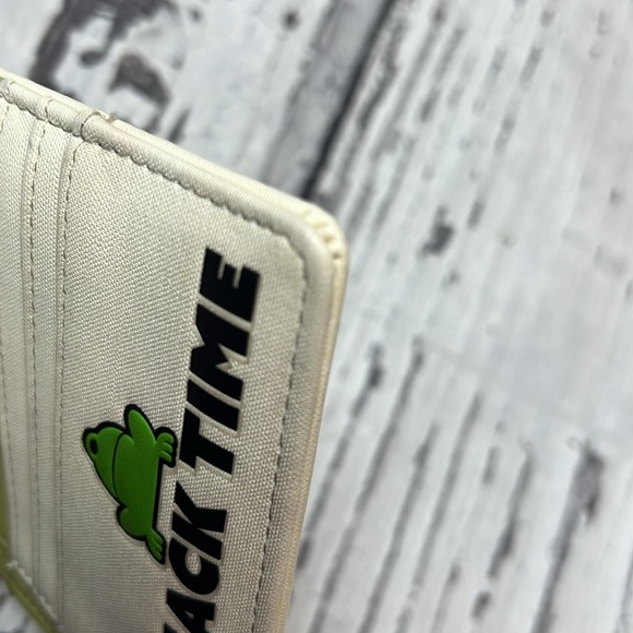 Loungefly Star Wars Mandalorian Snack Time Zip Cardholder BoxLunch Exclusive - Picture 6 of 7